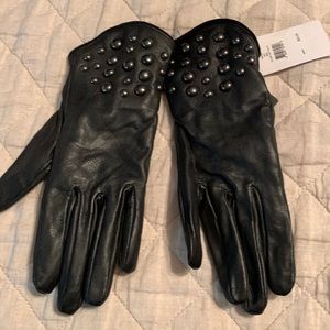 Leather studded gloves, Nine West, size M but more like a small, NWT
